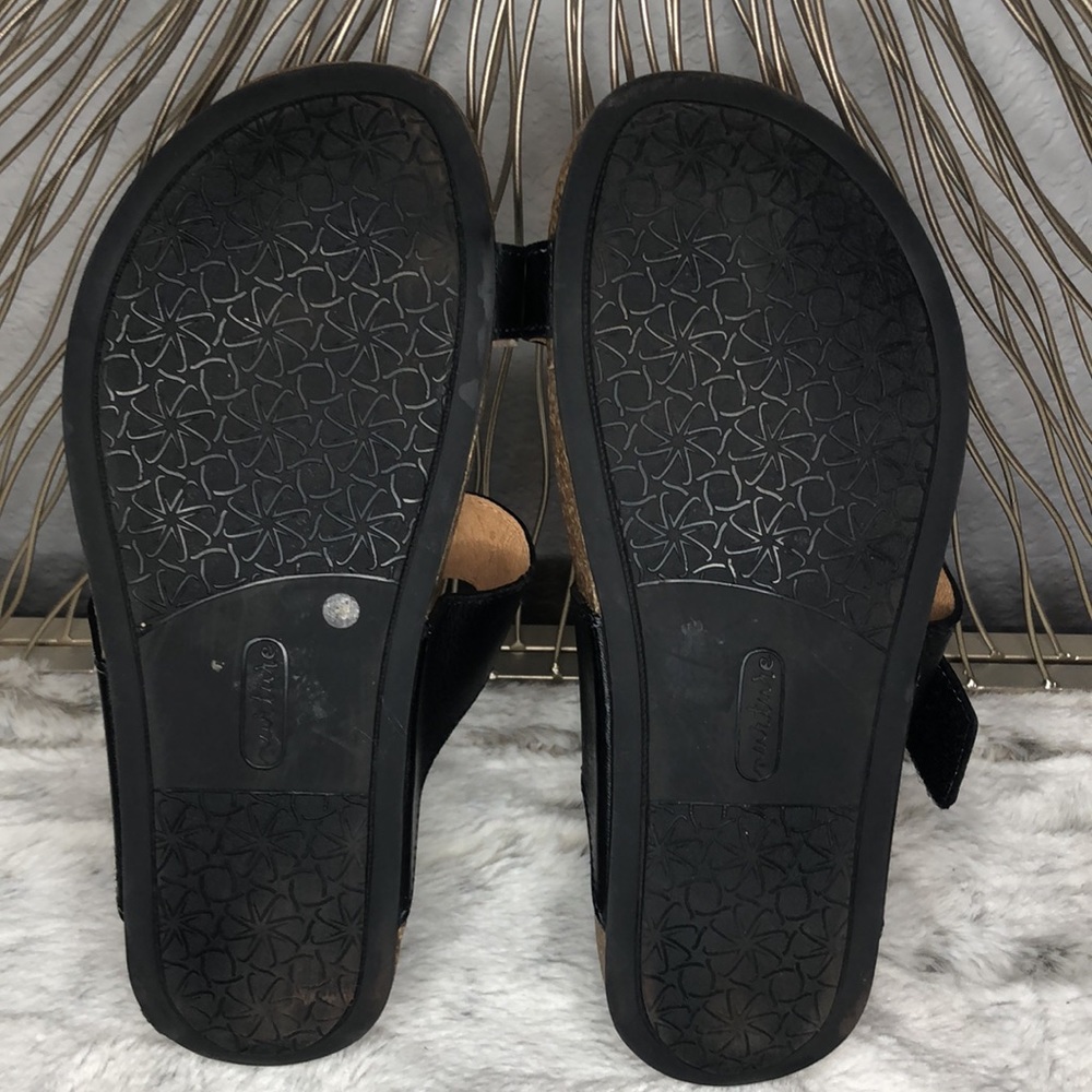 Nurture Black Leather Camdenn Comfort Sandal 8 - Picture 10 of 12